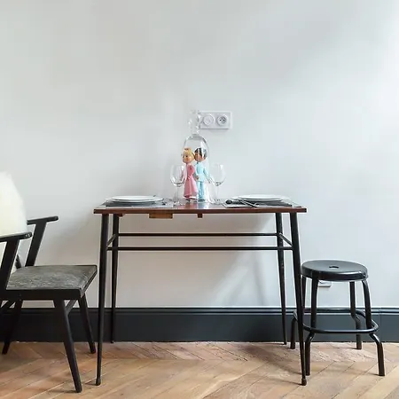 Milan 公寓